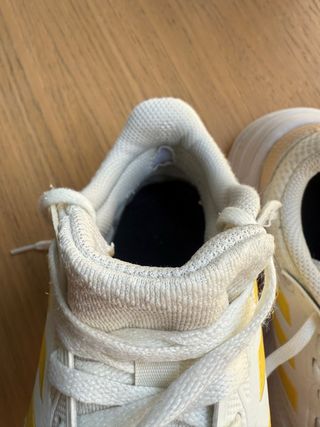 Zapatillas Adidas Talla 39 Blancas y Amarillas