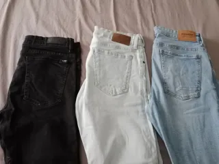 3 Pantalones Vaqueros Pull&Bear T42