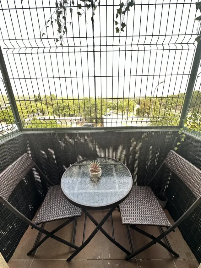 Mesa y 2 Sillas Jardín Cristal/Mimbre