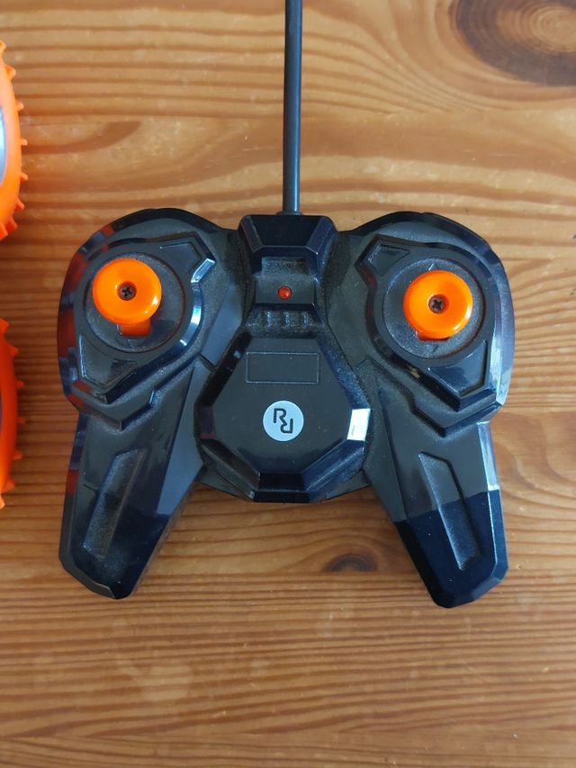 Coche teledirigido Flip & Fly Acrobático