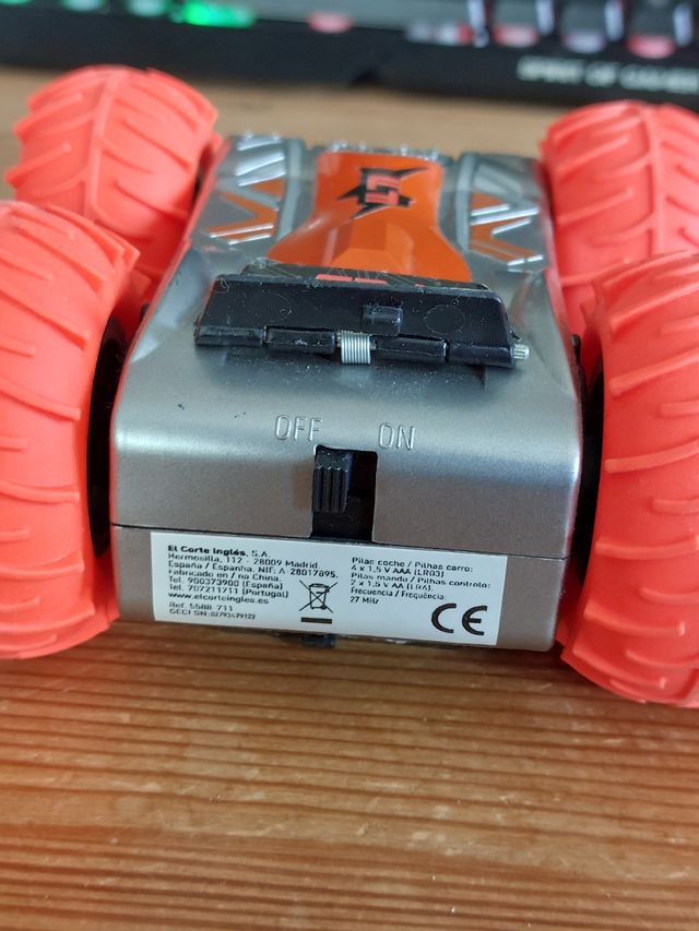 Coche teledirigido Flip & Fly Acrobático