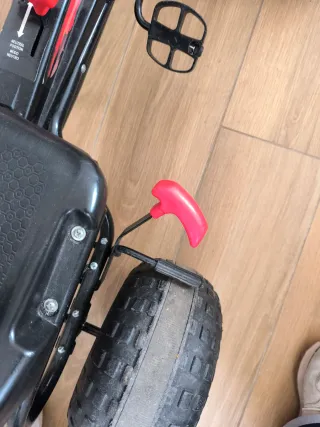 Kart o coche a pedales para niños