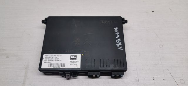 9642409880 CAJA DE RELES Y FUSIBLES