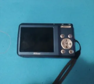 Cámara Digital Nikon Coolpix S210 Azul/Plata