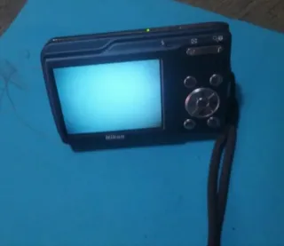 Cámara Digital Nikon Coolpix S210 Azul/Plata