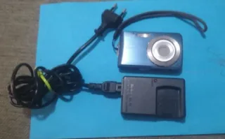 Cámara Digital Nikon Coolpix S210 Azul/Plata