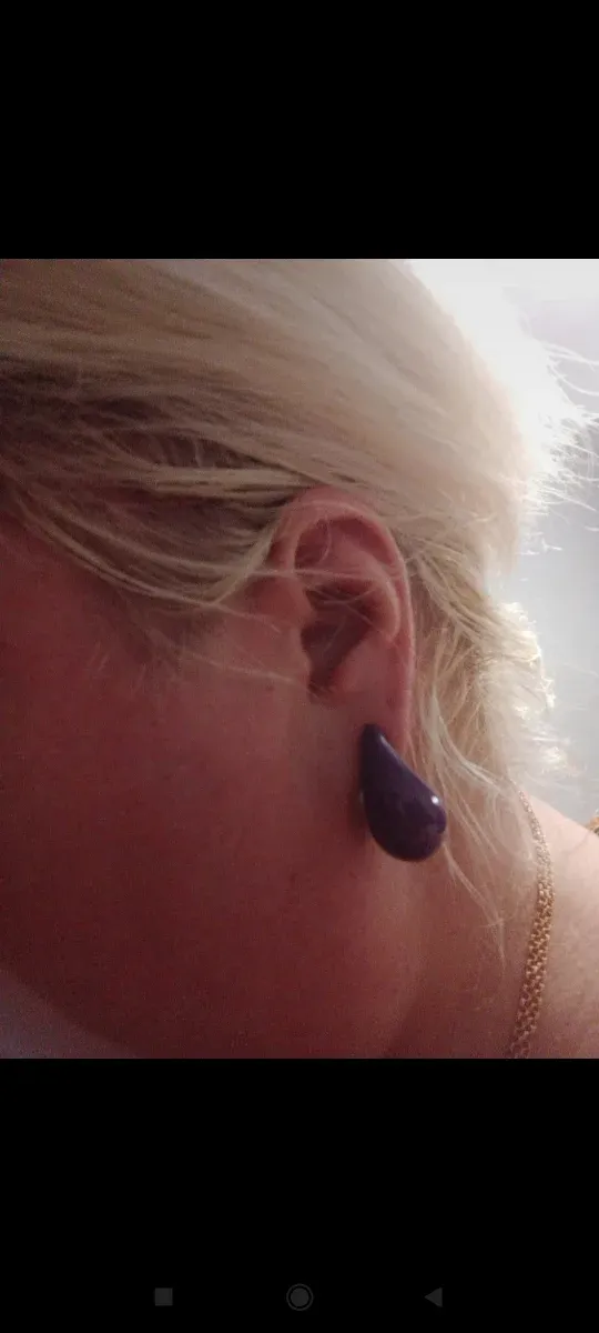 Pendientes forma gota morados