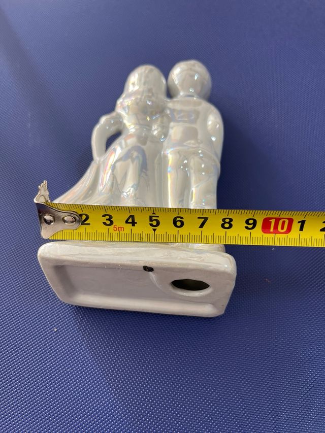 Figura de par em cerâmica antiga