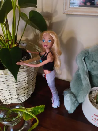 Bambola My Scene Mattel 2002