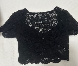 Top encaje Zara negro talla S