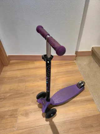 Patinete infantil Micro morado