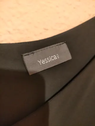 Blusa tirantes negra