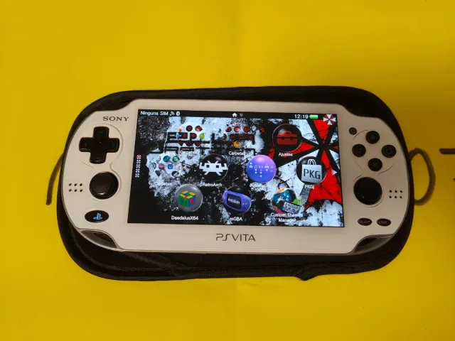 PS Vita OLED Bianca 128GB con schermo nuovo modello 3G