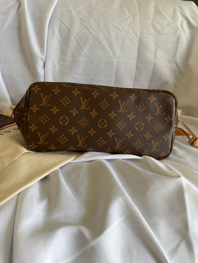 Louis Vuitton Marron e Rosso
