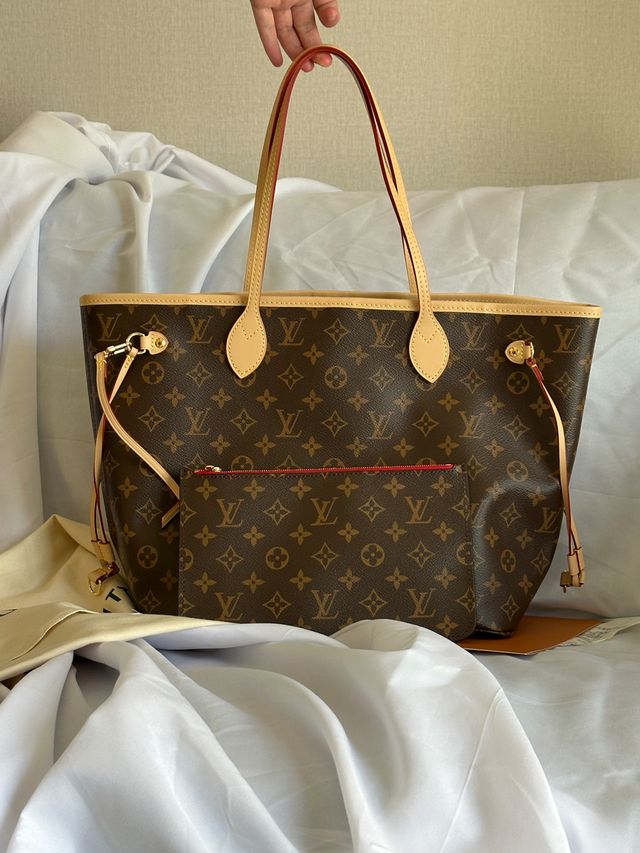 Louis Vuitton Marron e Rosso