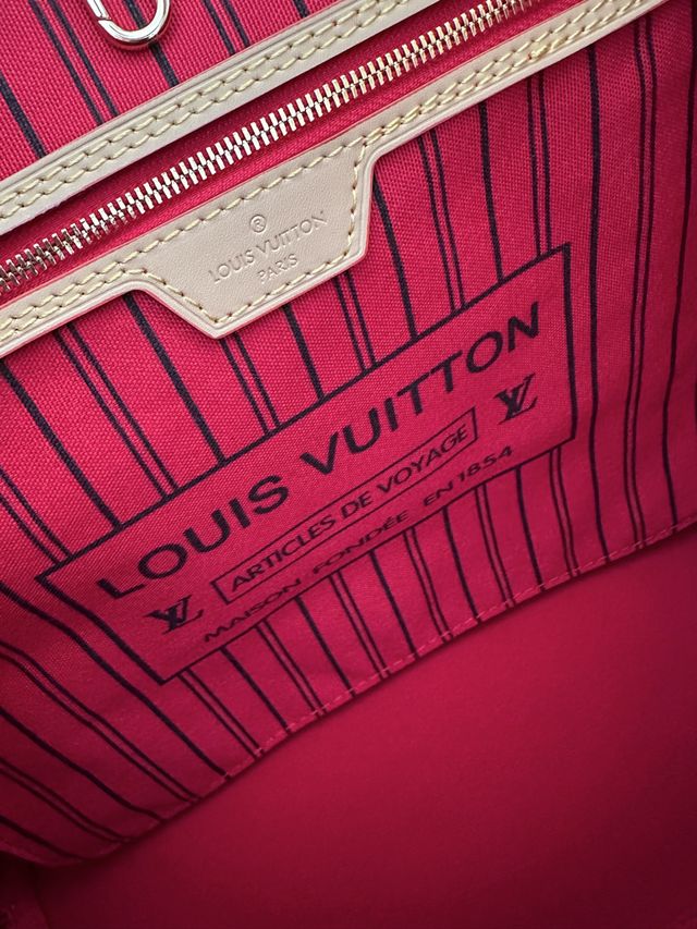 Louis Vuitton Marron e Rosso