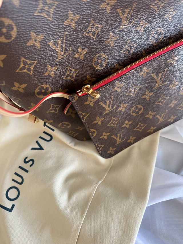 Louis Vuitton Marron e Rosso