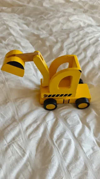 Juguetes de madera: excavadora y búho