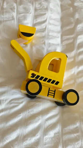 Juguetes de madera: excavadora y búho