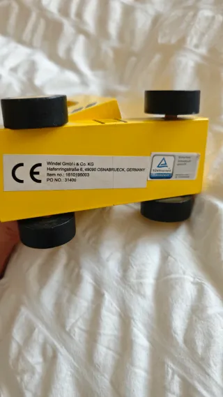 Juguetes de madera: excavadora y búho