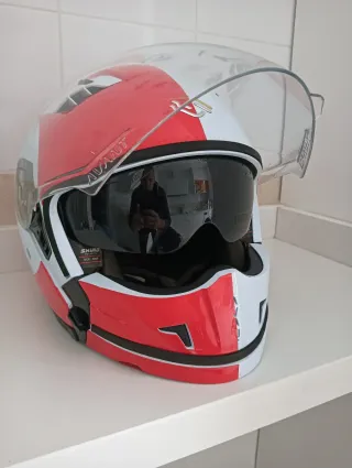 Casco Shiro Talla M Blanco y Rojo