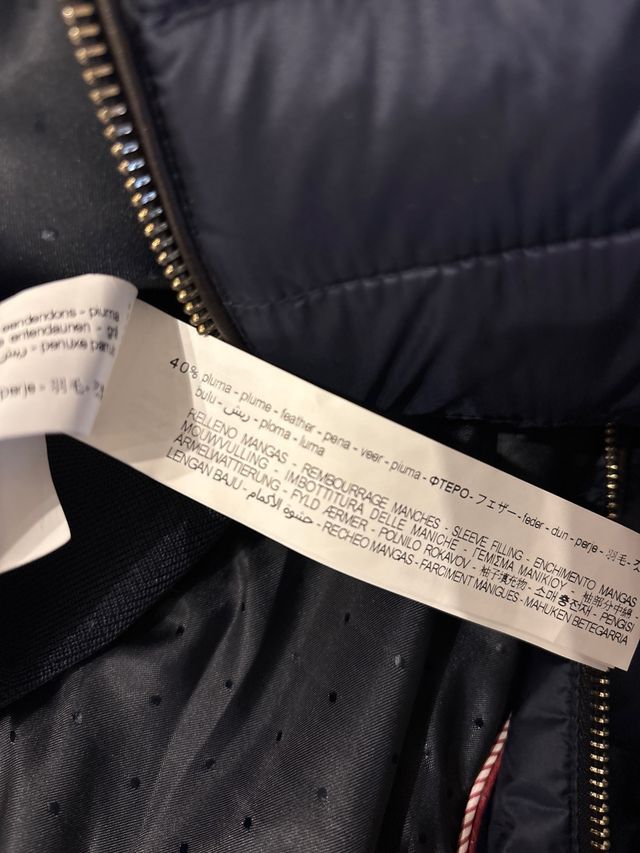 Abrigo acolchado azul plumas