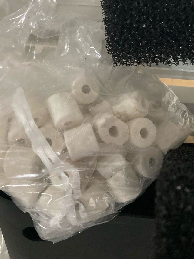 Acquario 60L con luce e filtro