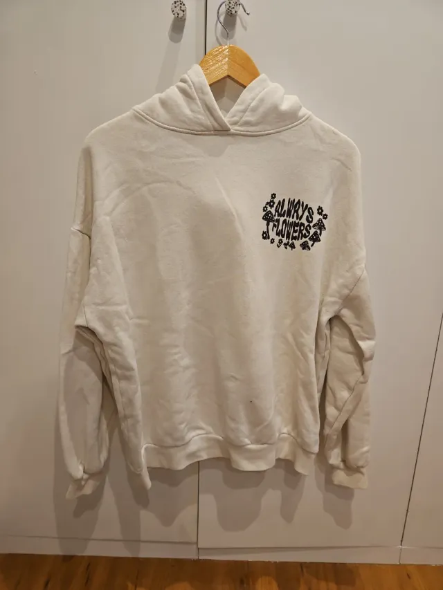 Sudadera Always Flowers Beige y Negra