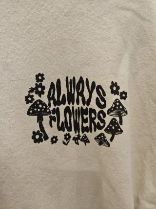 Sudadera Always Flowers Beige y Negra
