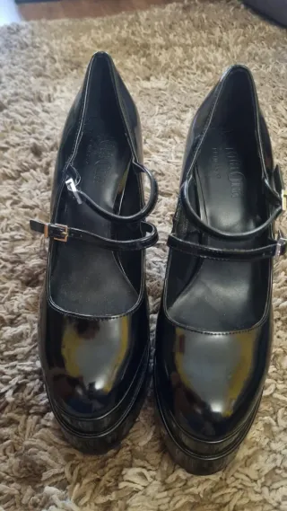 Zapatos de tacón negros Rita Ora