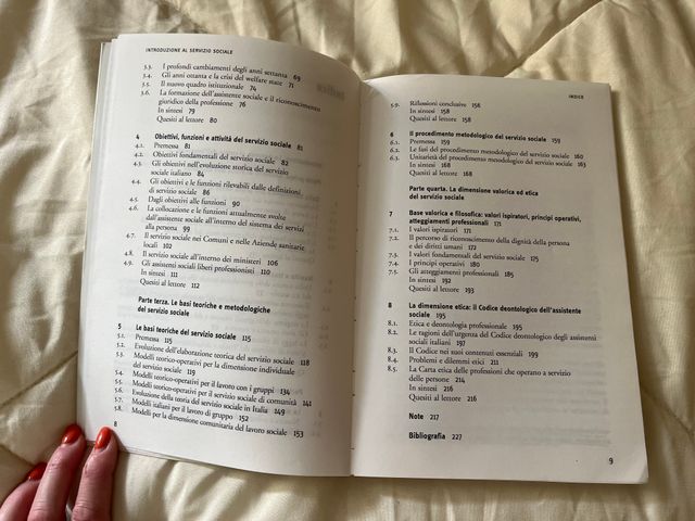 Introduzione al servizio sociale. Storia, princ...