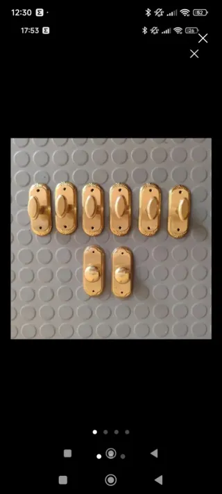 Lote de 9 pomos y bisagras de metal