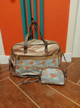 Bolsa de viaje y neceser infantil