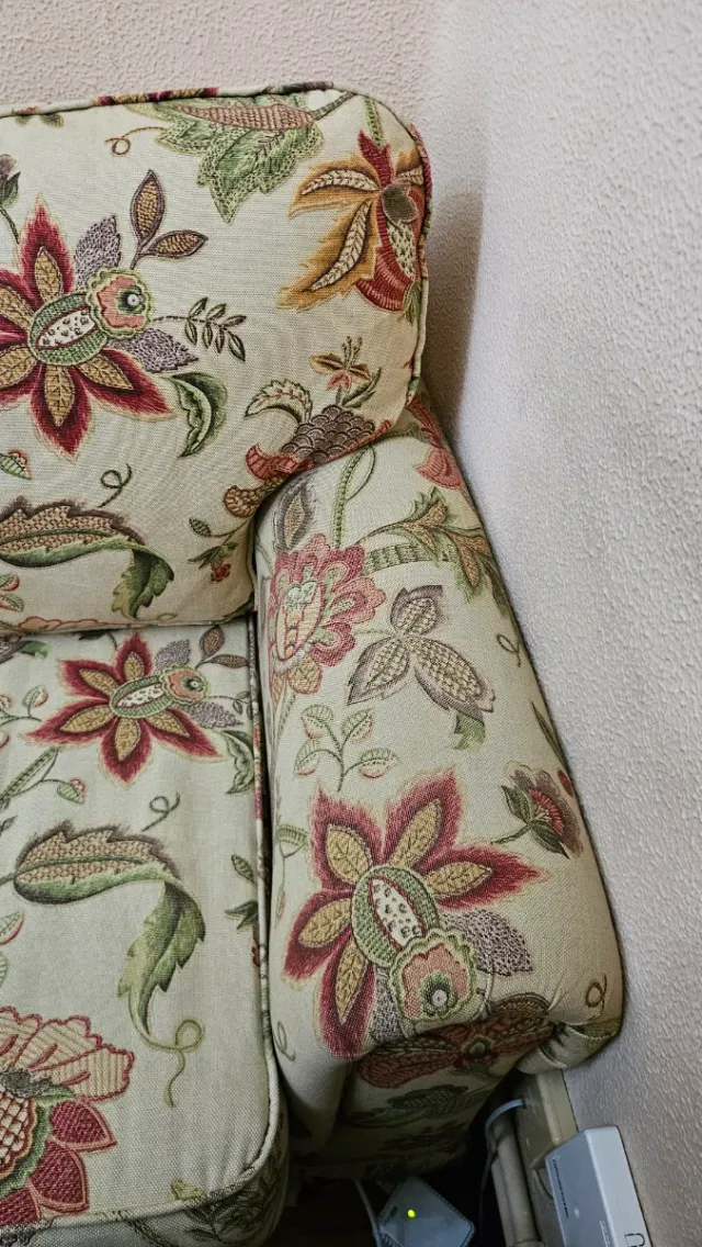 Sofá 3 plazas 1.86m floral