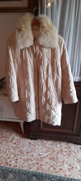 Giaccone donna beige con pelliccia