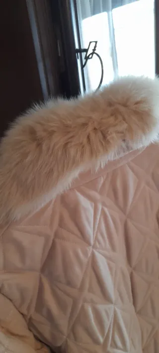 Giaccone donna beige con pelliccia