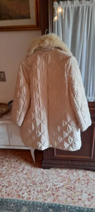 Giaccone donna beige con pelliccia