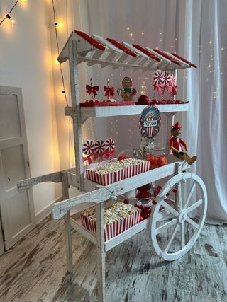 Carrito Candy Bar Blanco y Rojo Nuevo