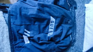 Cazadora de cuero Guess