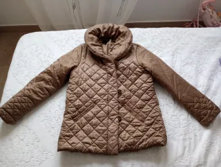 Cazadora acolchada marrón
