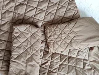 Cazadora acolchada marrón