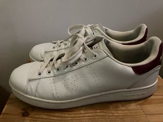 Bambas Blancas marca Boomerang(corte ingles)N 42