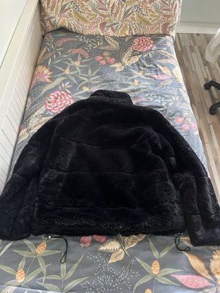 Chaquetón pelo negro