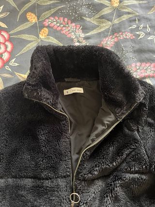 Chaquetón pelo negro