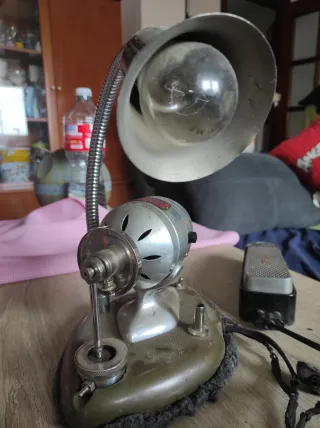 Máquina de coser antigua