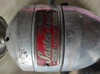 Máquina de coser antigua