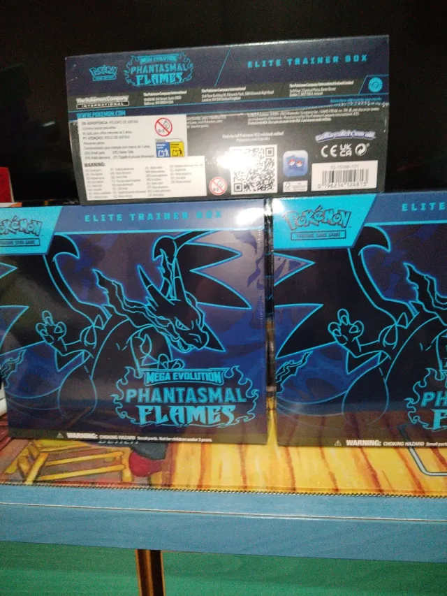 Elite Trainer Box Phantasmal Flames (Inglés)