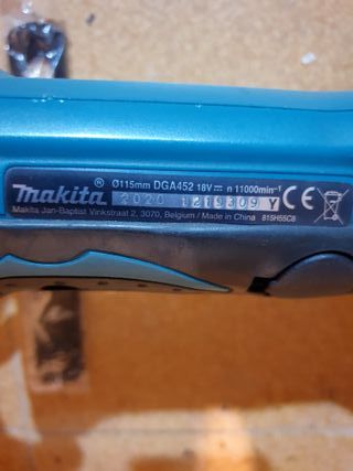 Radial Makita DGA452
