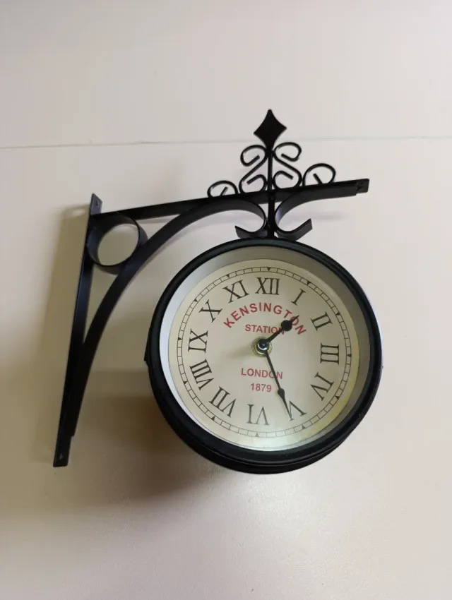 Reloj doble de diseño, estilo Estación