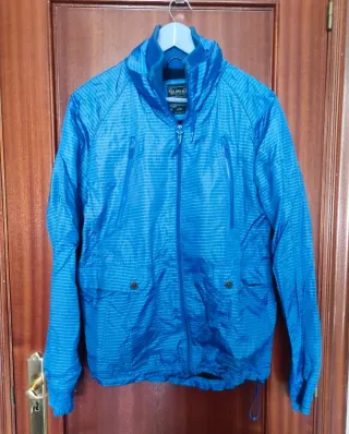 Cazadora Pull and Bear azul